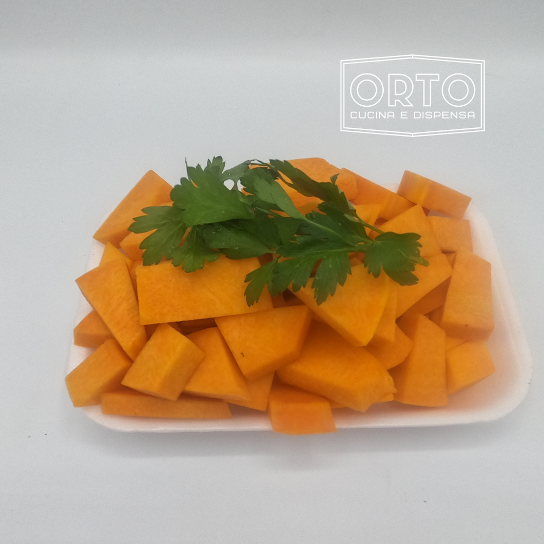 Zucca a cubetti (700gr)