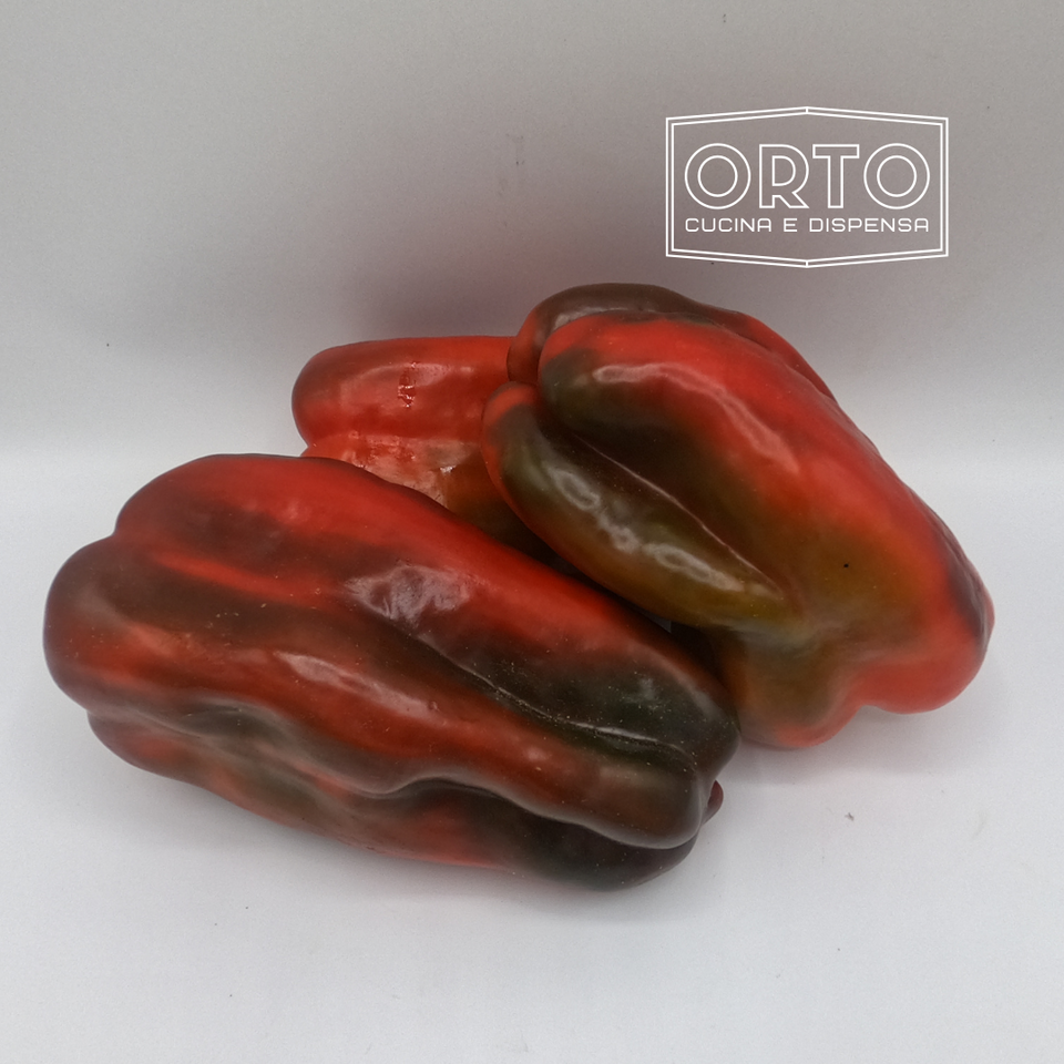 Peperone Rosso Extra al Kg (circa 2/3 Peperoni)